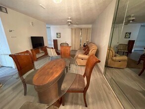 200 177th Dr in Sunny Isles Beach, FL - Building Photo - Building Photo