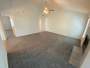 4909 Silver Ranch Ave in El Paso, TX - Building Photo - Building Photo