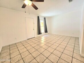 636 W Caladium Cir in Panama City Beach, FL - Foto de edificio - Building Photo