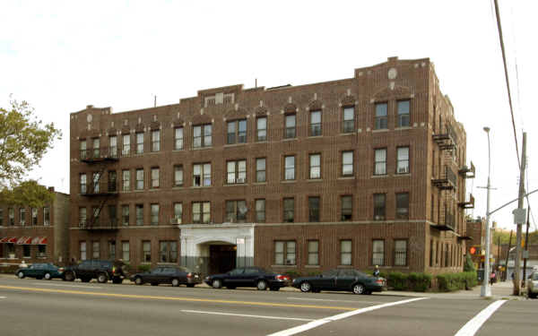 Sipberc Court in Brooklyn, NY - Building Photo - Building Photo