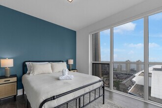 300 Front St W, Unit SI ID1403775P in Toronto, ON - Building Photo - Building Photo