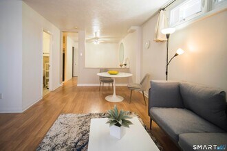 120 Wooster St in New Haven, CT - Building Photo - Building Photo