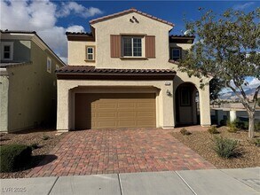 5117 Fiery Sky Ridge St in Las Vegas, NV - Building Photo - Building Photo