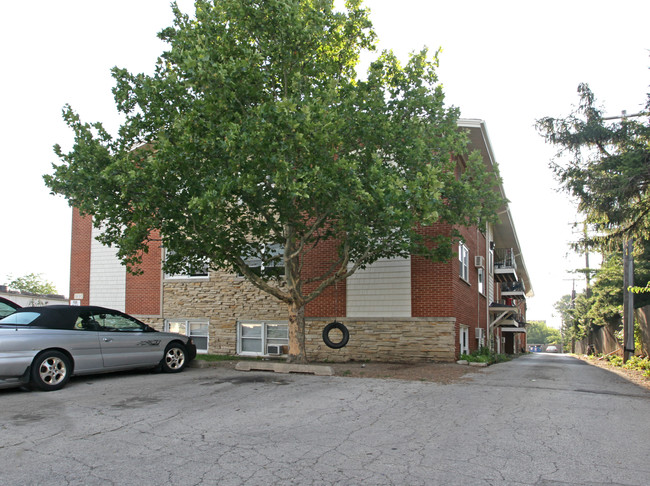 285 N Richmond Ave in Clarendon Hills, IL - Building Photo - Building Photo