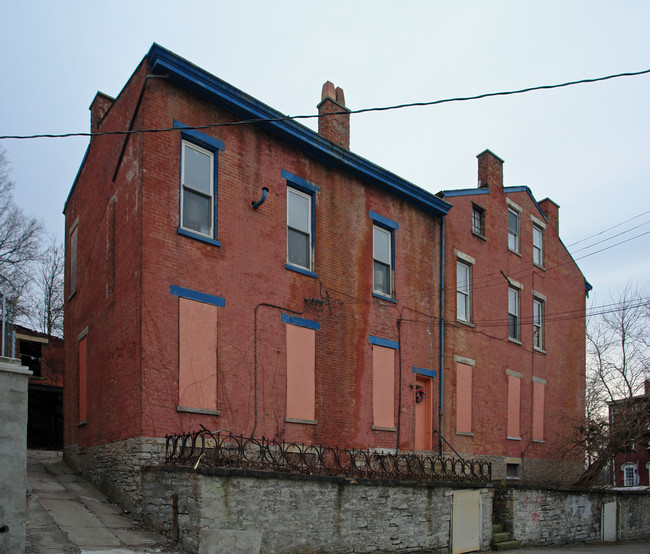 18 Mulberry St in Cincinnati, OH - Building Photo - Building Photo