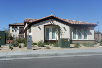 Valencia Vista in San Bernardino, CA - Building Photo - Building Photo