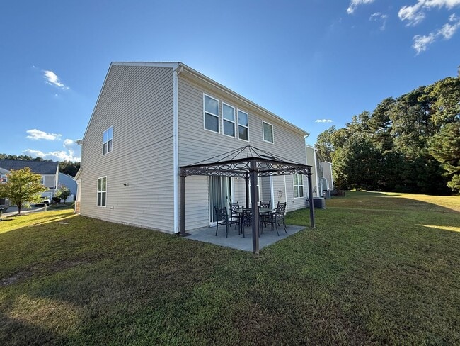 127 Rosebud Ln in Durham, NC - Foto de edificio - Building Photo
