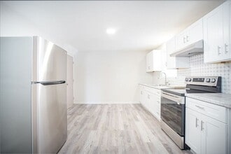 1224 Page Blvd in Springfield, MA - Building Photo - Building Photo