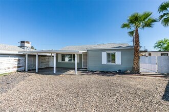 5 Mallory St in Henderson, NV - Building Photo - Building Photo