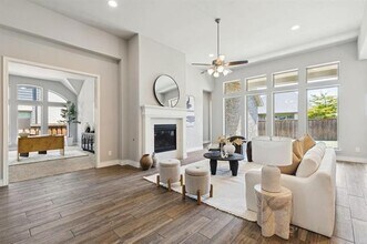 341 Cowling Dr in Little Elm, TX - Building Photo - Building Photo