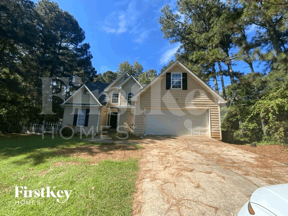 412 Nicole Ct in Winder, GA - Building Photo