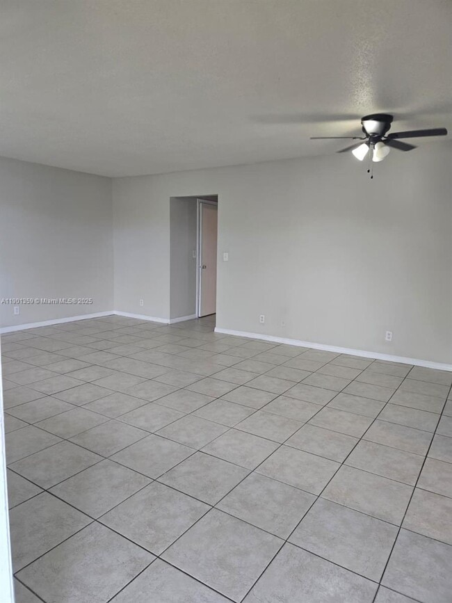 314 S J St in Lake Worth Beach, FL - Building Photo - Building Photo