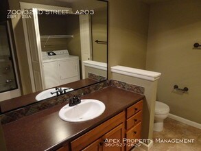 700 32nd St-Unit -A203 in Bellingham, WA - Building Photo - Building Photo