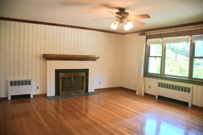303 Deerfoot Ln in Brick, NJ - Building Photo - Building Photo
