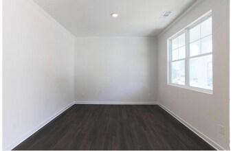 5623 Cricket Melody Ln in Flowery Branch, GA - Building Photo - Building Photo