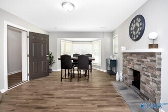 2611 Whitesburg Dr in Huntsville, AL - Building Photo - Building Photo