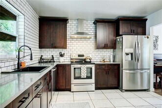 905 SE Flamingo Ave in Stuart, FL - Building Photo - Building Photo