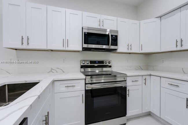 4834 NW 58th Manor in Coconut Creek, FL - Building Photo - Building Photo