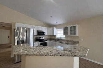 2310-2312 NE 8th Pl in Cape Coral, FL - Building Photo - Building Photo