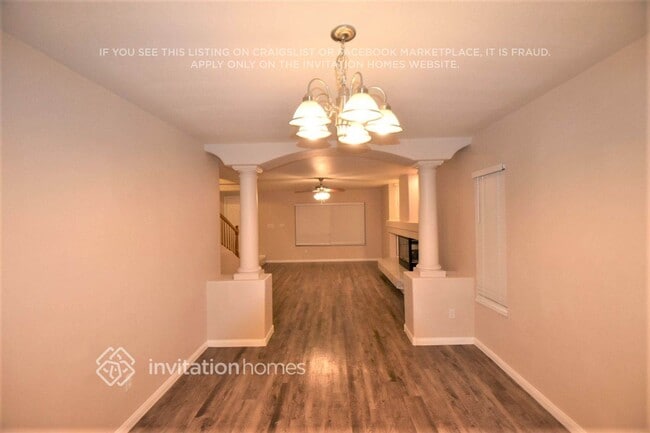 8637 W Gilmore Ave in Las Vegas, NV - Building Photo - Building Photo