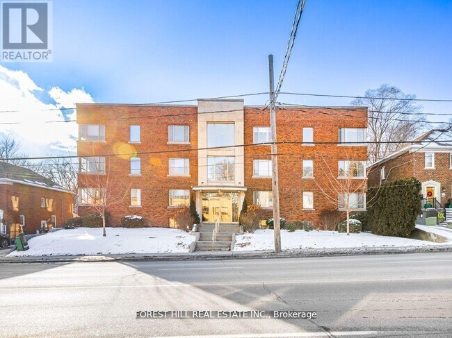 1840-1840 Bathurst St in Toronto, ON - Building Photo - Building Photo