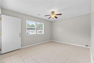 6048 Brookwood Dr in Suffolk, VA - Building Photo - Building Photo