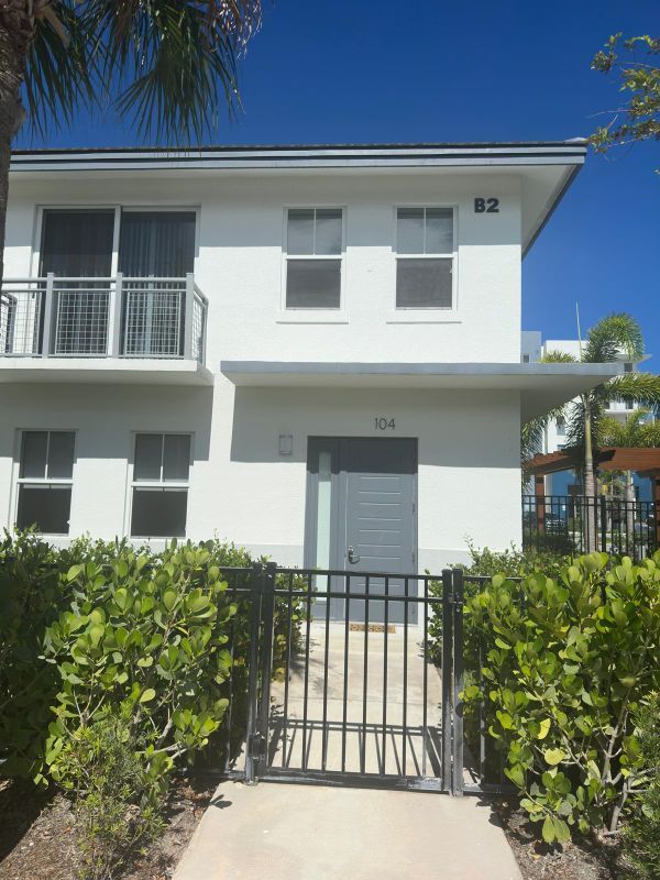 property at 1540 Congress Ave
