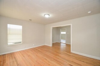 217 Owens St in Houston, TX - Building Photo - Building Photo