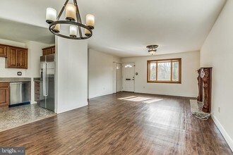 6306 Yellowstone Dr in Alexandria, VA - Building Photo - Building Photo