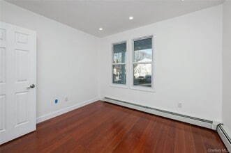 59 Longdale Ave, Unit 1L in White Plains, NY - Foto de edificio - Building Photo