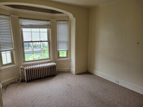 320 N Penn St, Unit 3 in West Chester, PA - Foto de edificio - Building Photo