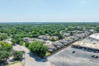 Deerchase Condominiums in Duncanville, TX - Building Photo - Building Photo