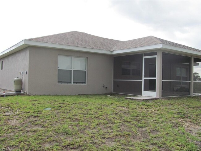 2602 24th St SW in Lehigh Acres, FL - Building Photo - Building Photo