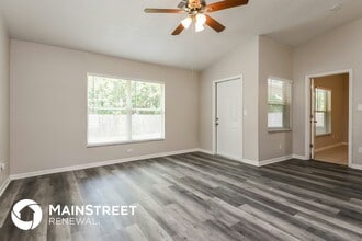 1576 Cypress Woods Cir in St. Cloud, FL - Foto de edificio - Building Photo