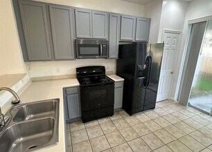 2674 Mayaguana St in Kissimmee, FL - Building Photo - Building Photo