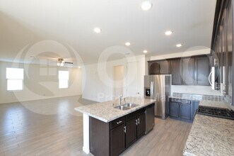753 W Nova Pl in Casa Grande, AZ - Building Photo - Building Photo