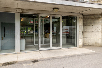 The Jardins de l'Archipel in Montréal, QC - Building Photo - Building Photo