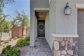 7705 Alder Forest St in Las Vegas, NV - Building Photo - Building Photo