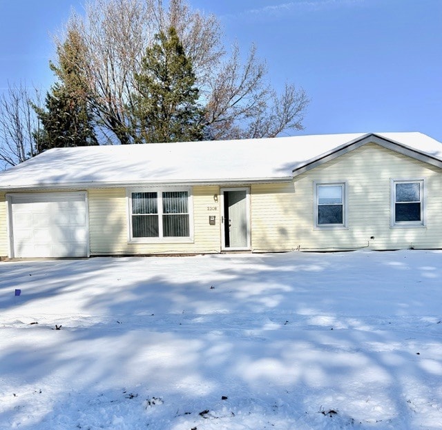 property at 2308 E Vermont Ave