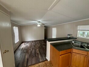 621 Live Oak St in Freeport, FL - Building Photo - Building Photo