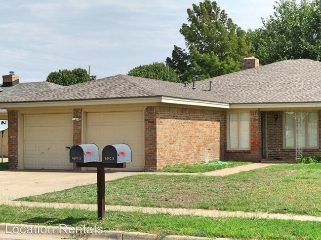 6603 Elkhart Ave in Lubbock, TX - Foto de edificio - Building Photo