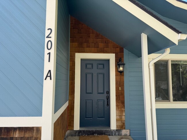 201 Grandview Way in Missoula, MT - Building Photo - Building Photo