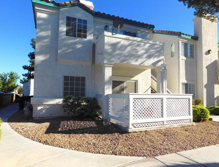 1677 Strasbourg Way in Henderson, NV - Foto de edificio