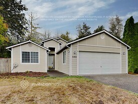 5485 Trosper Lake St SW in Tumwater, WA - Building Photo