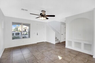 9547 E Belmont Ave in Mesa, AZ - Building Photo - Building Photo