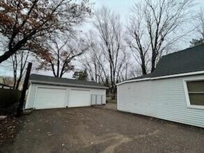 3232 Midway St in Eau Claire, WI - Building Photo - Building Photo