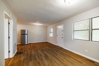 152 Gaines Ct in Athens, GA - Building Photo - Building Photo