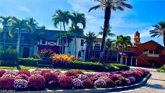 8989 Cambria Cir in Naples, FL - Building Photo