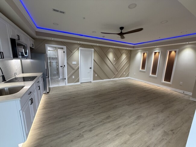 property at 330 Aspen Wy