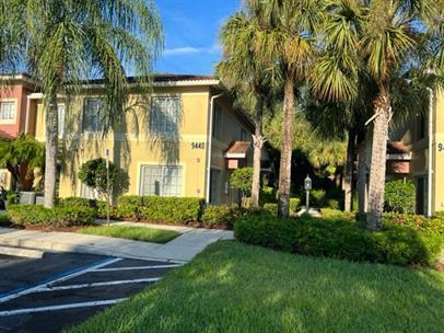 9440 Ivy Brook Run in Ft. Myers, FL - Foto de edificio